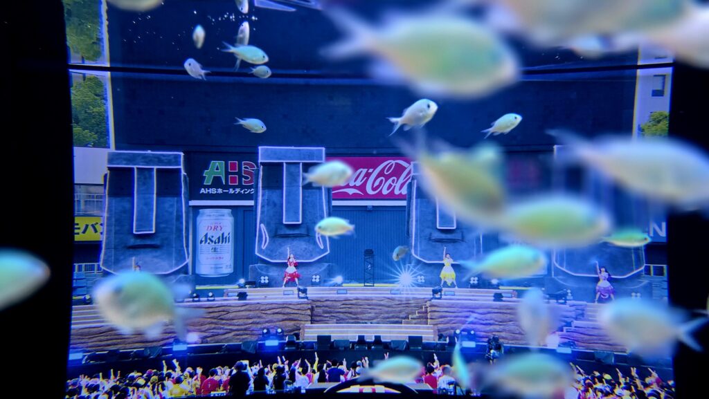 アクアパーク品川　ももクロ　水槽