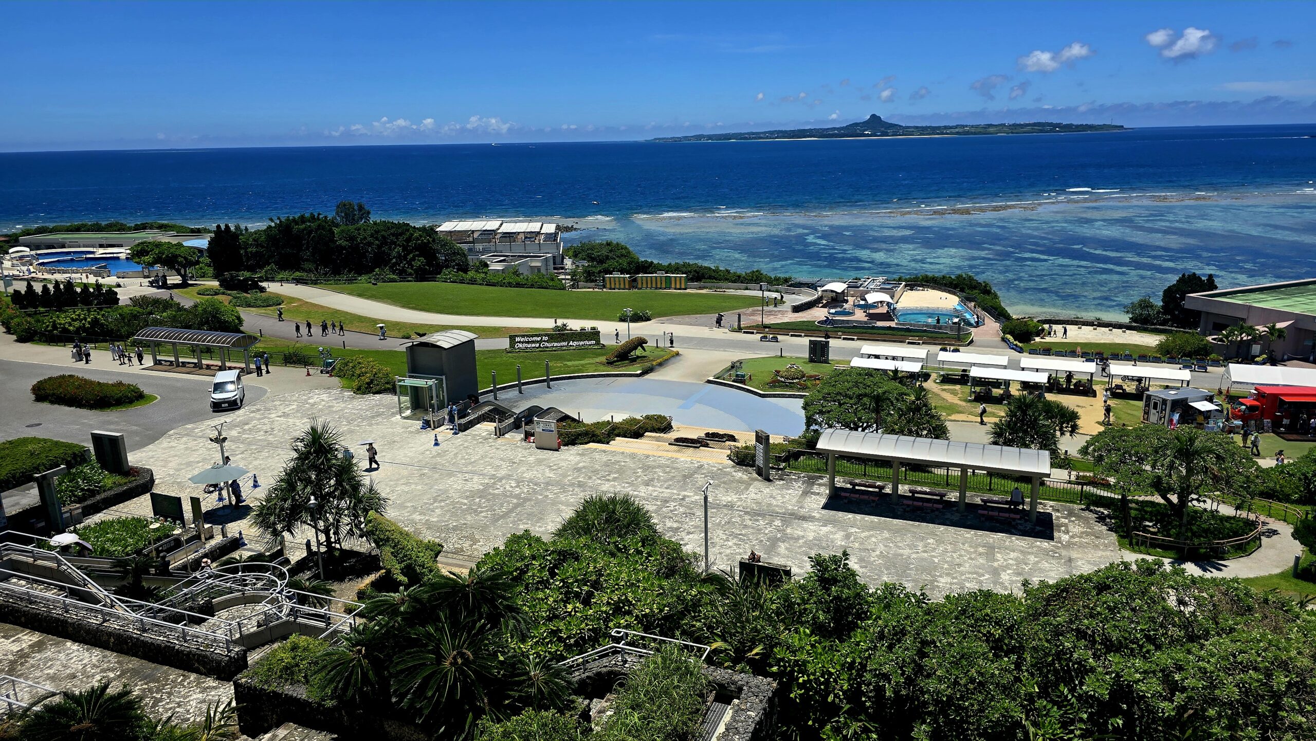 沖縄美ら海水族館 絶景デッキ からの園内眺望